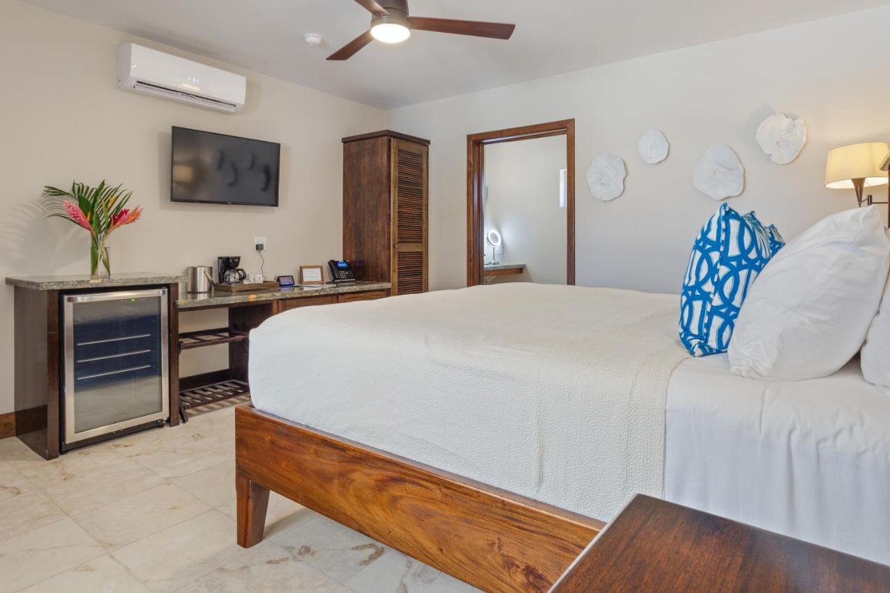Sirenian Bay Resort Placencia エクステリア 写真